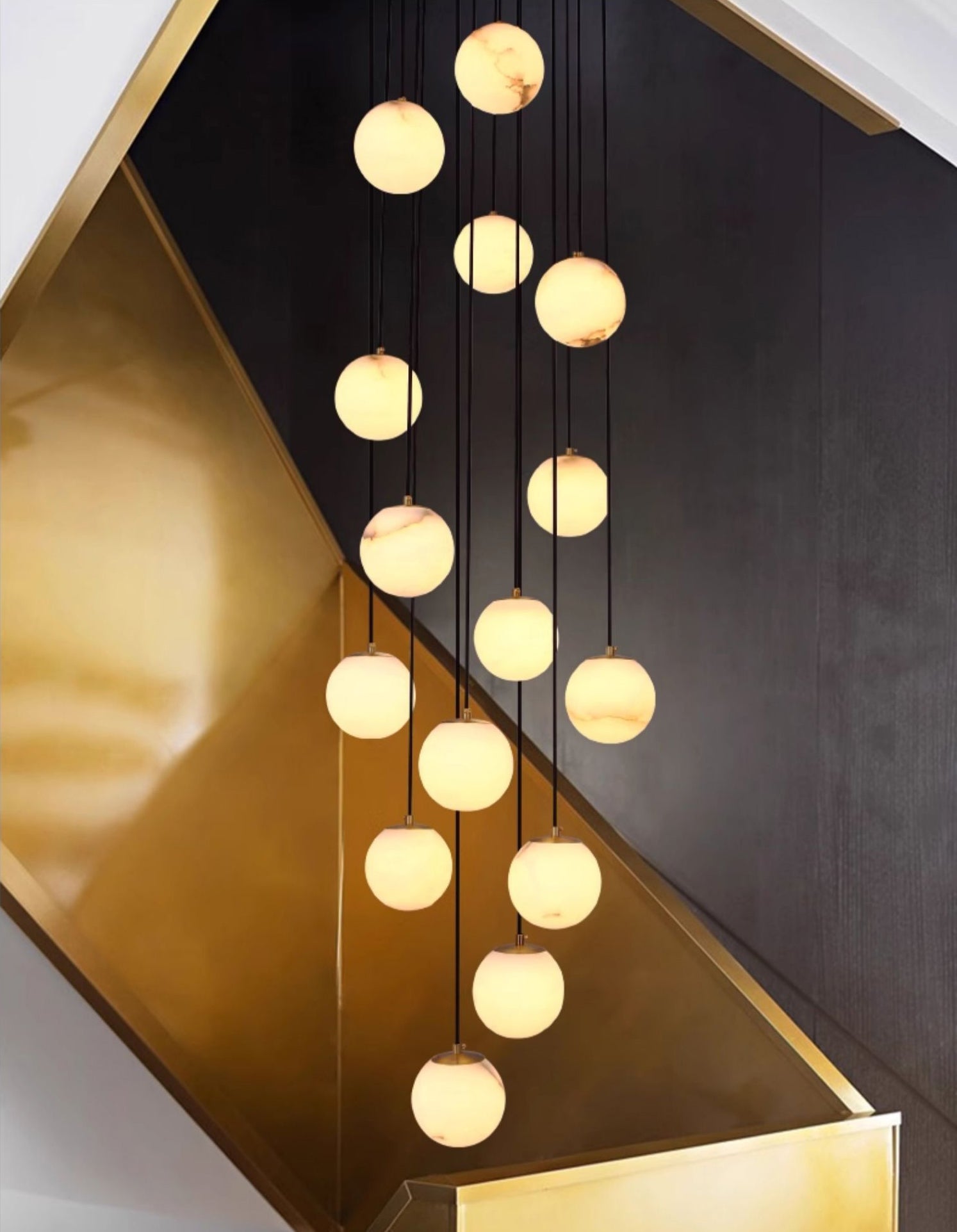 Alabaster Ball suspension lamp - JutuLight
