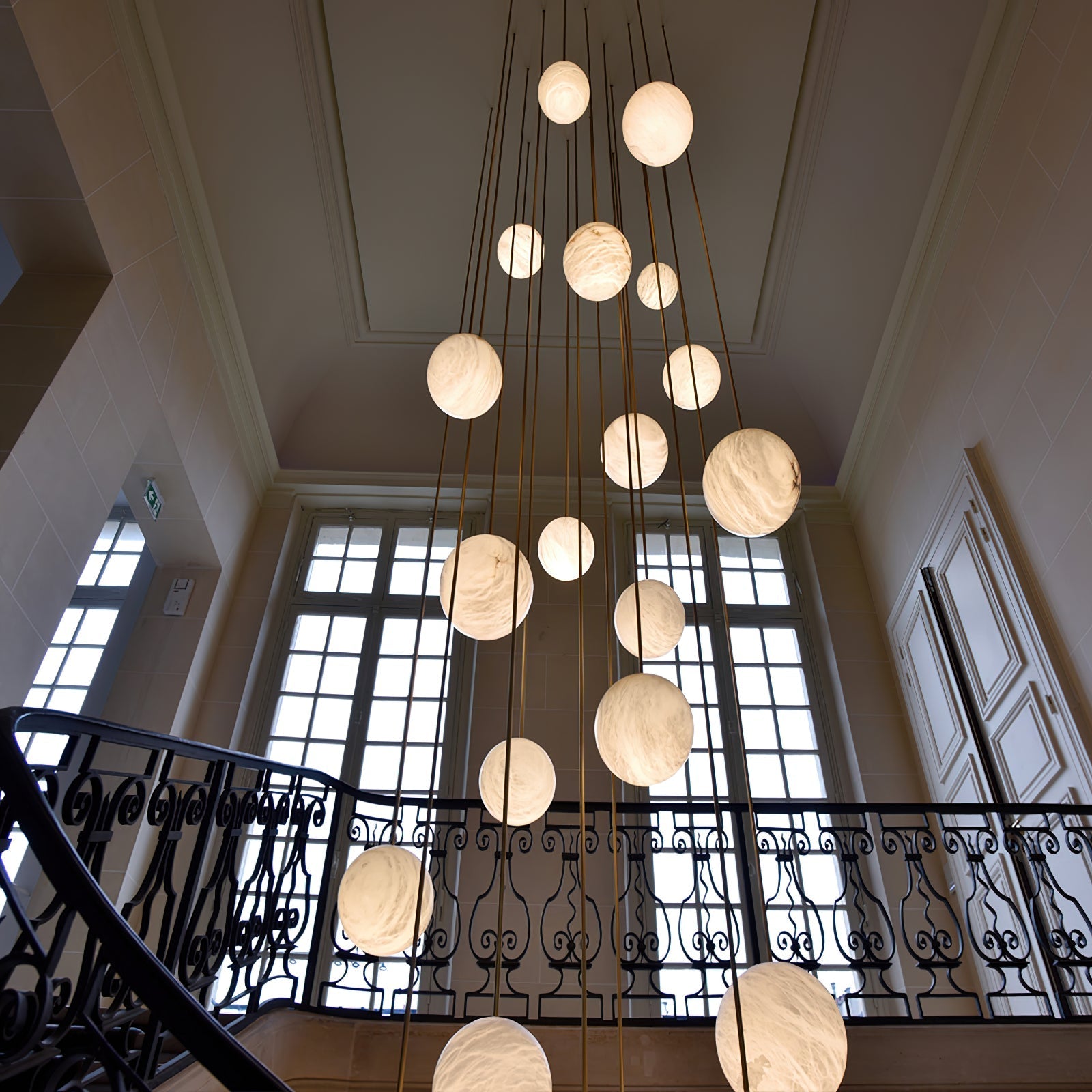 Alabaster Ball suspension lamp - JutuLight