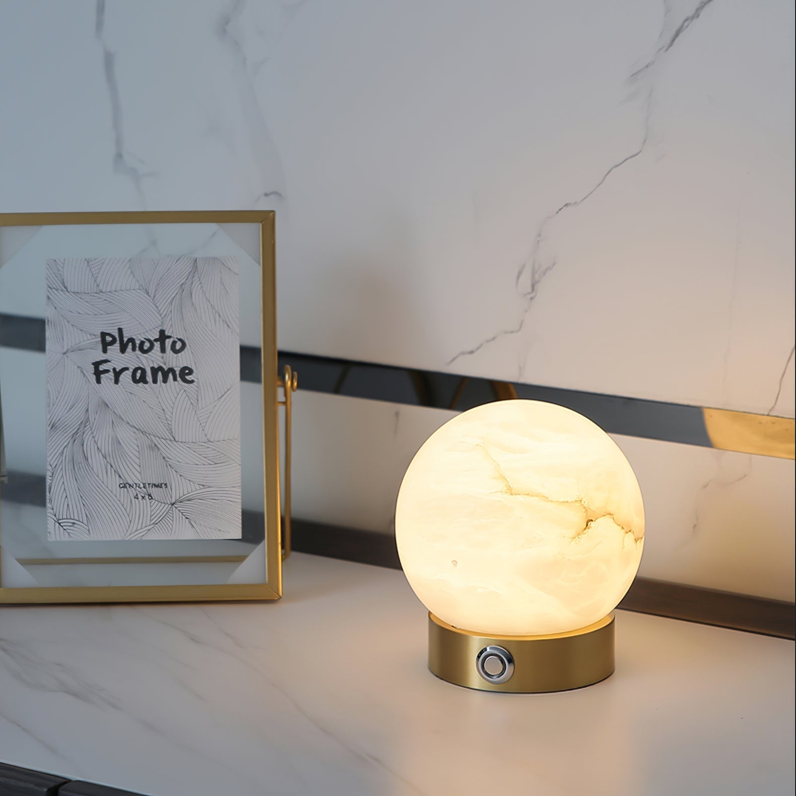 Carrara Table Lamp - JutuLight