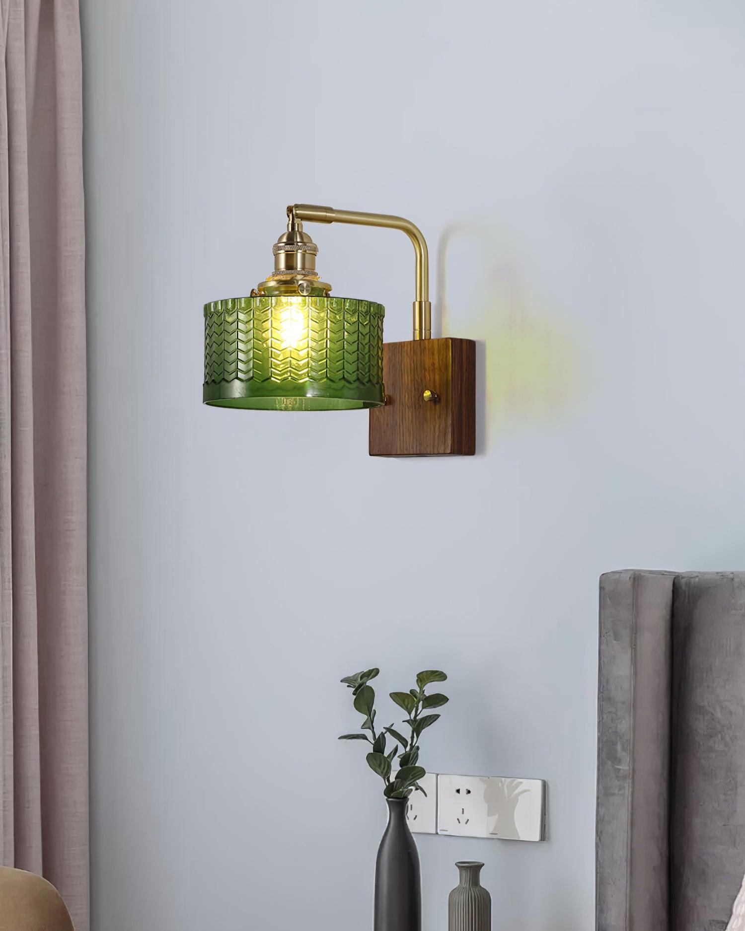 Cavella Wall Lamp