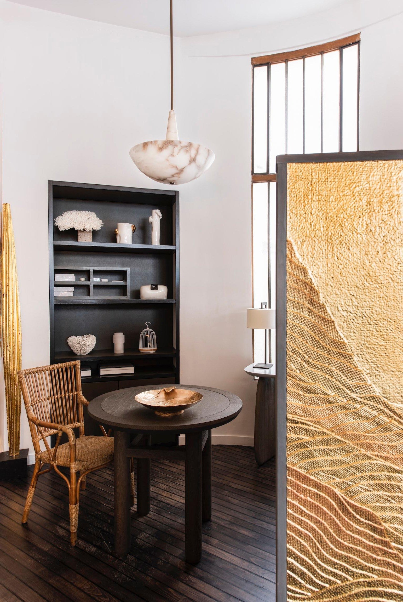Dome Alabaster Pendant Light - JutuLight