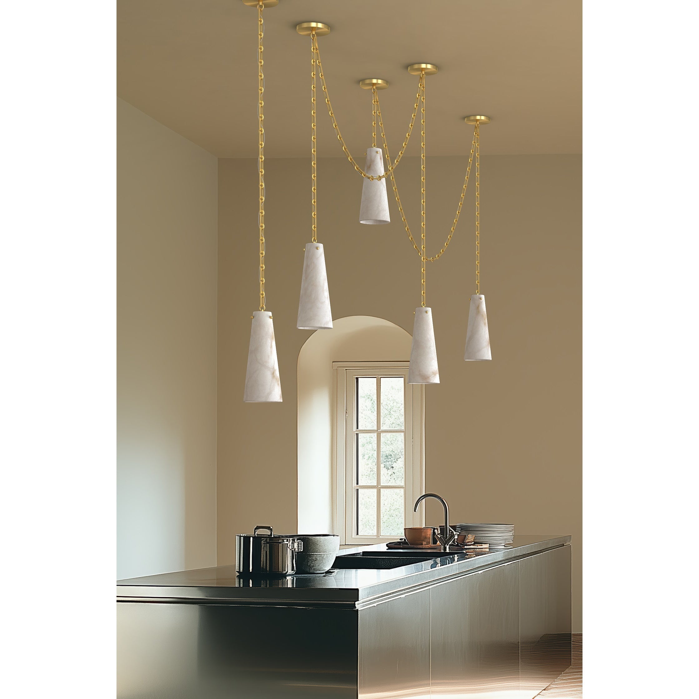Lucca Chandeliers - JutuLight