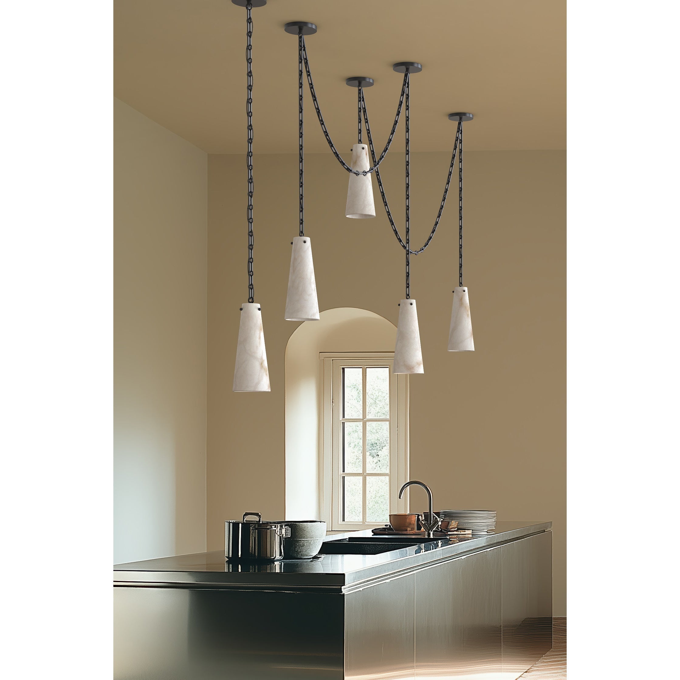 Lucca Chandeliers - JutuLight