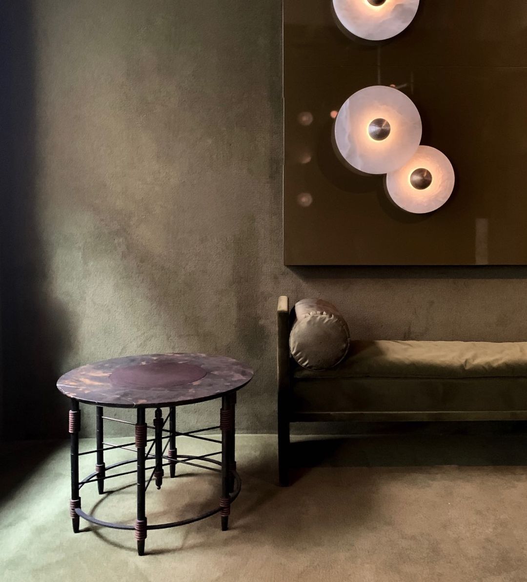 Alabaster Planes Wall Lamp - JutuLight