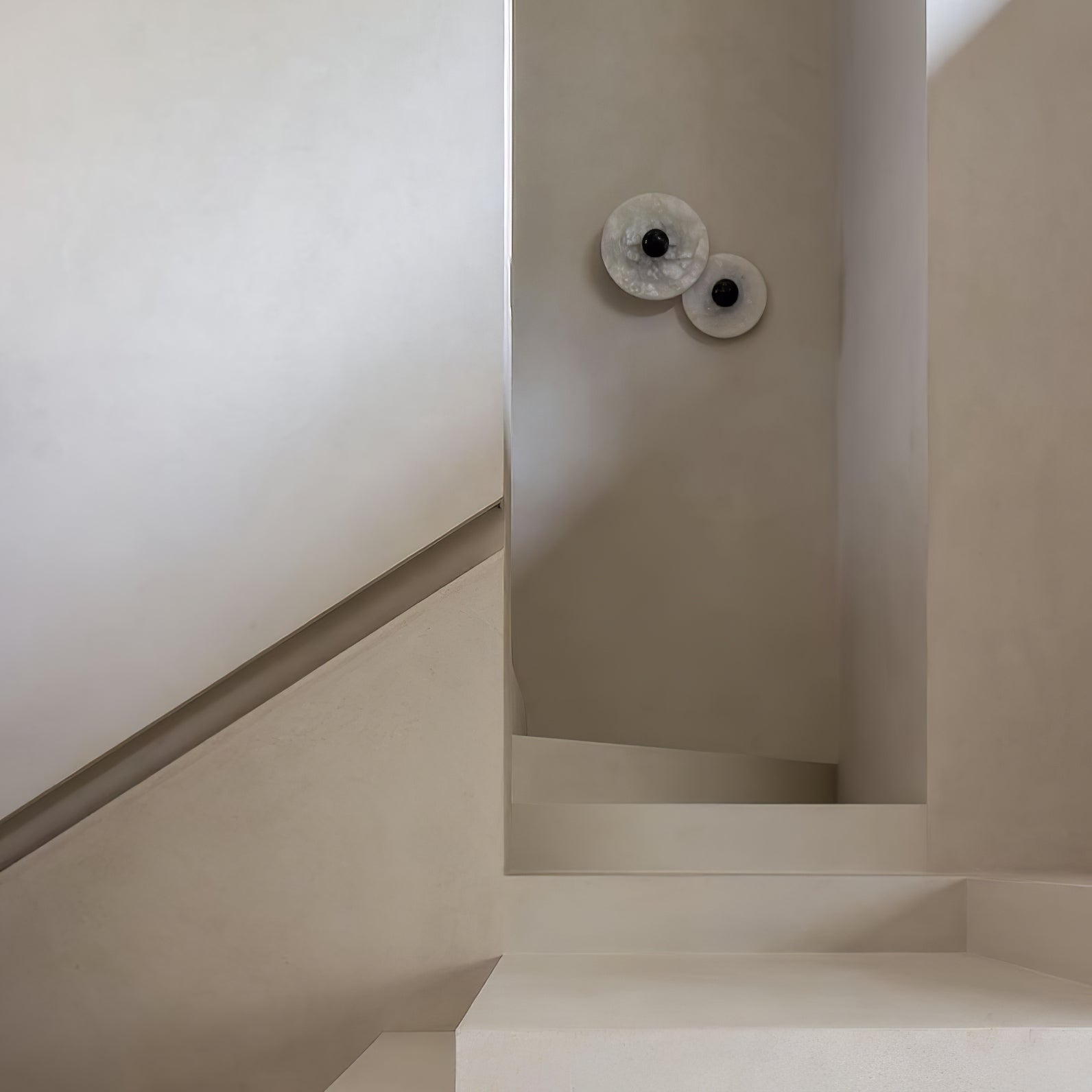 Alabaster Planes Wall Lamp - JutuLight