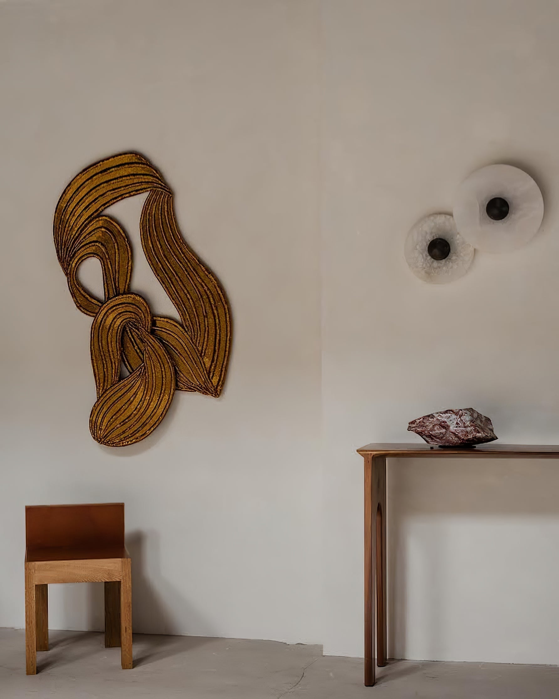 Alabaster Planes Wall Lamp - JutuLight