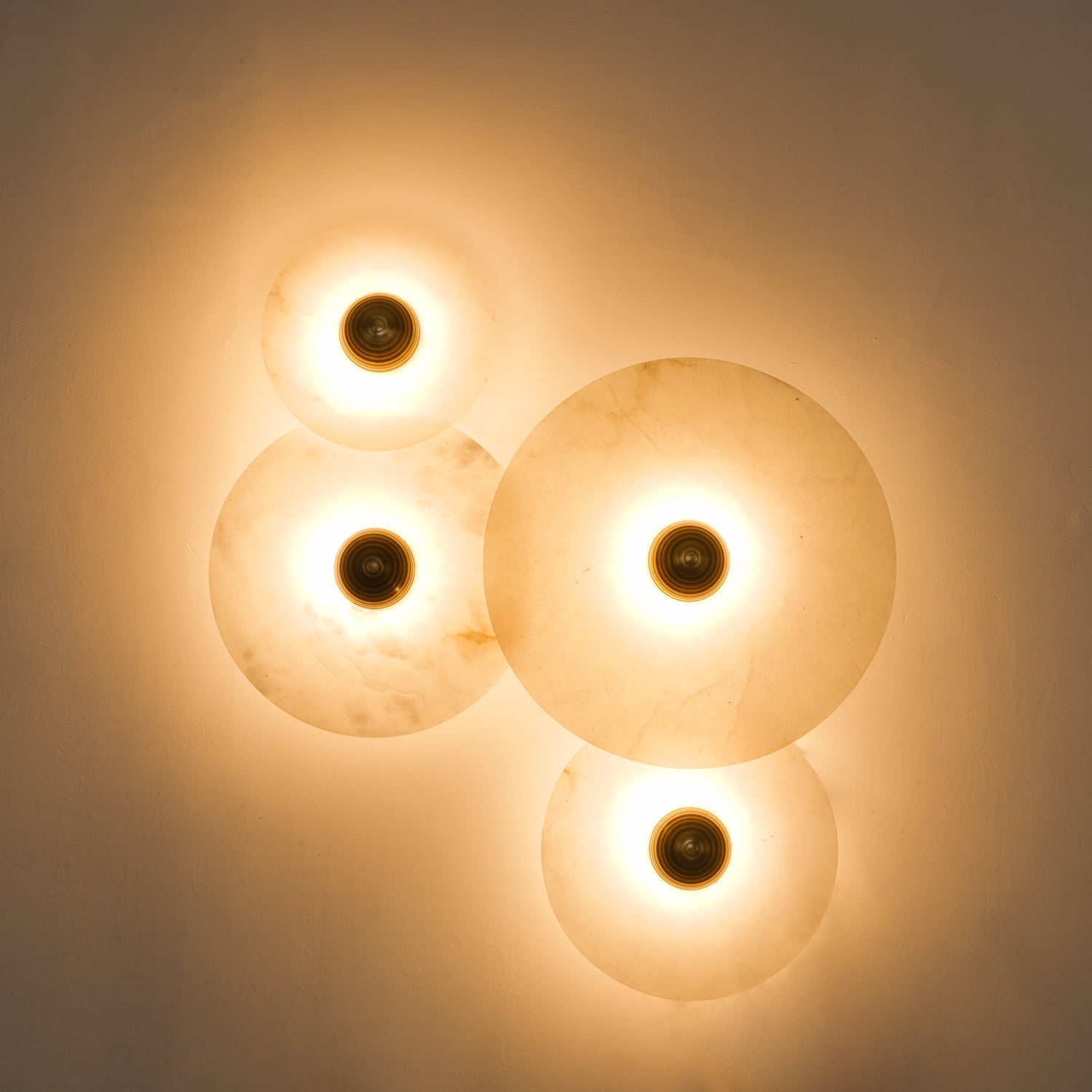 Alabaster Planes Sconce - JutuLight