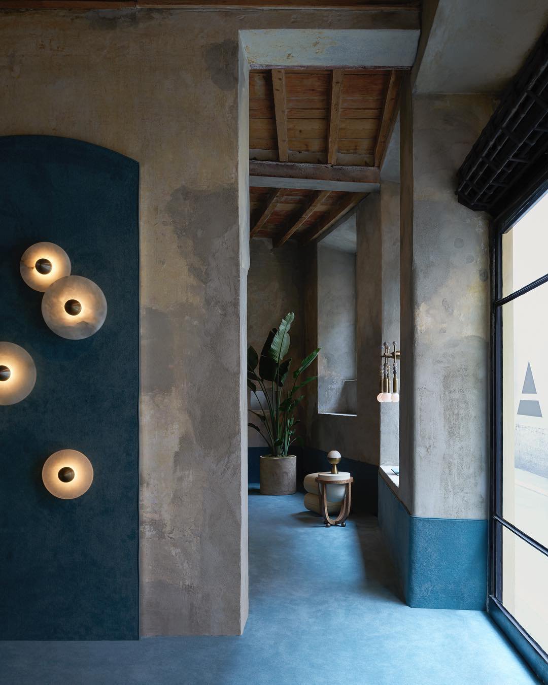 Alabaster Planes Sconce - JutuLight