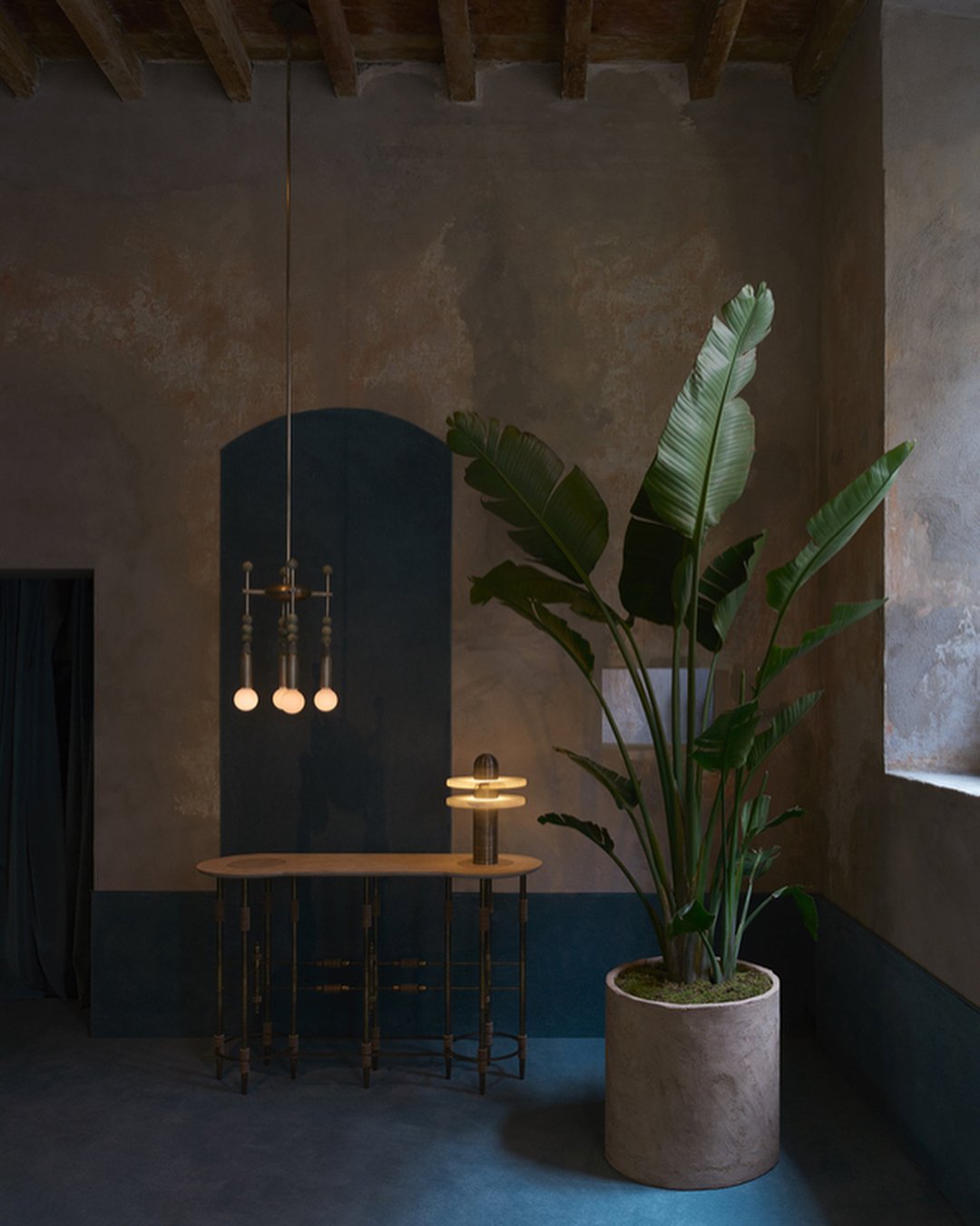 Alabaster Planes Table Lamp - JutuLight