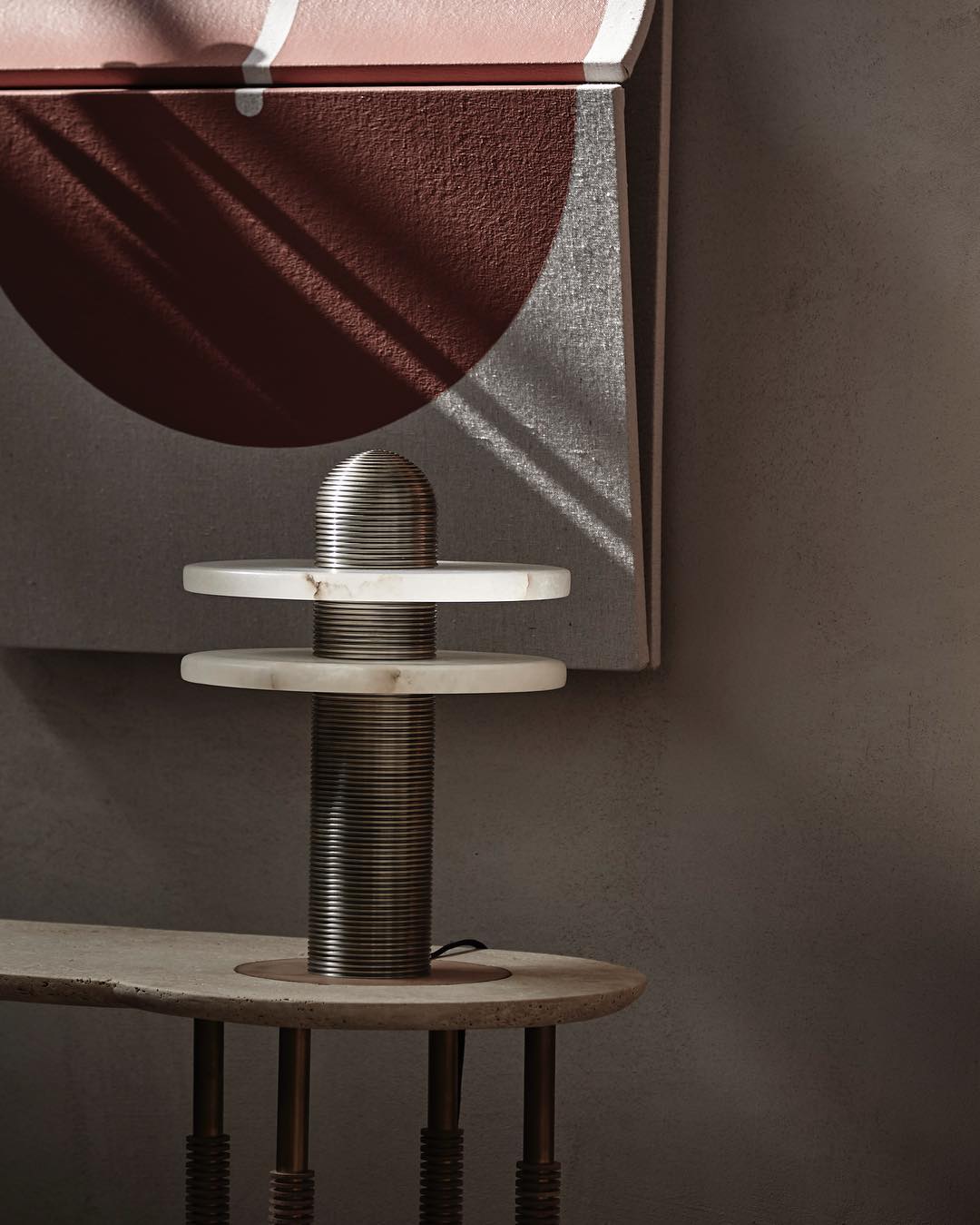 Alabaster Planes Table Lamp - JutuLight
