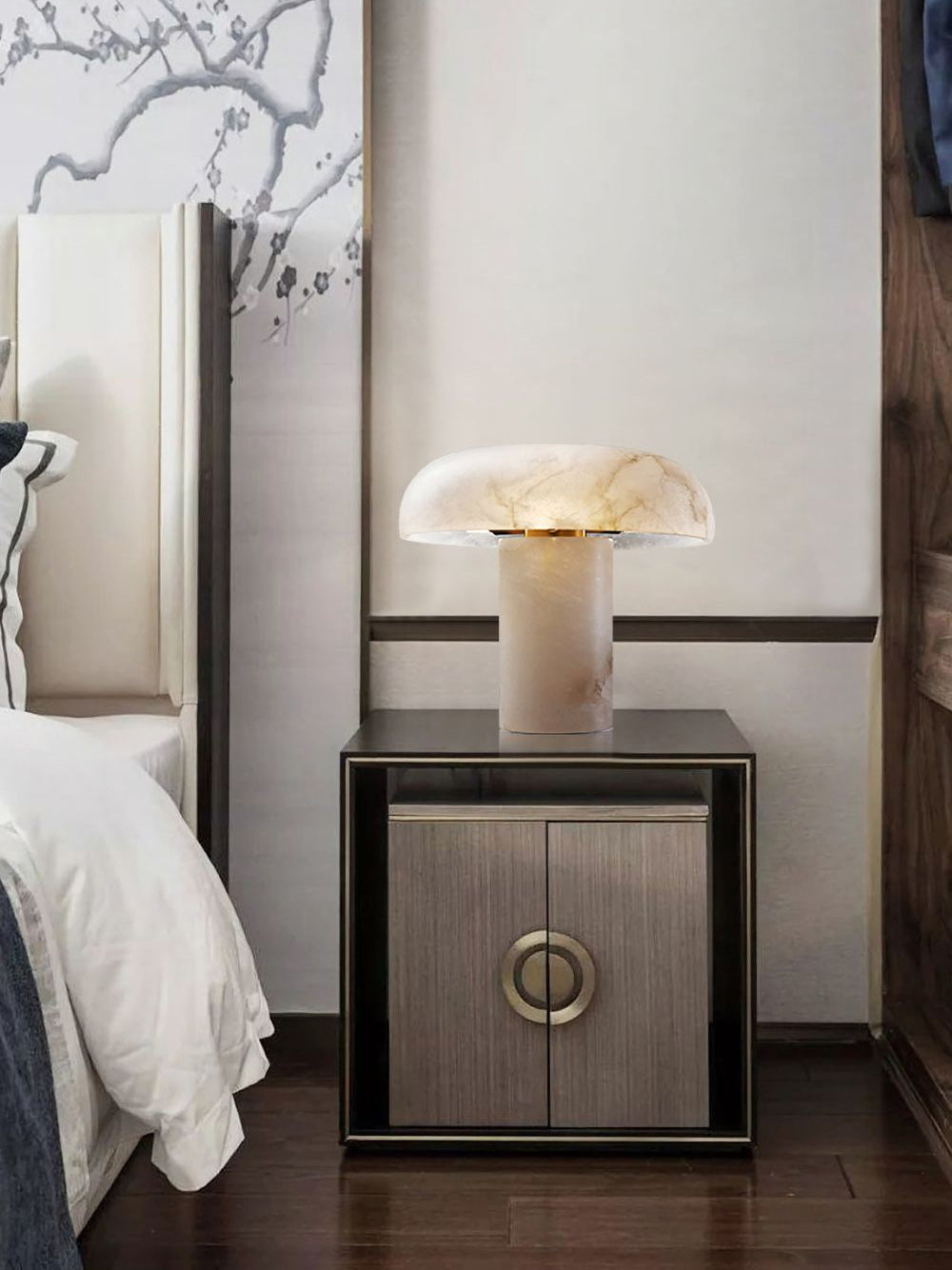 Mushroom Alabaster Table Lamp - JutuLight