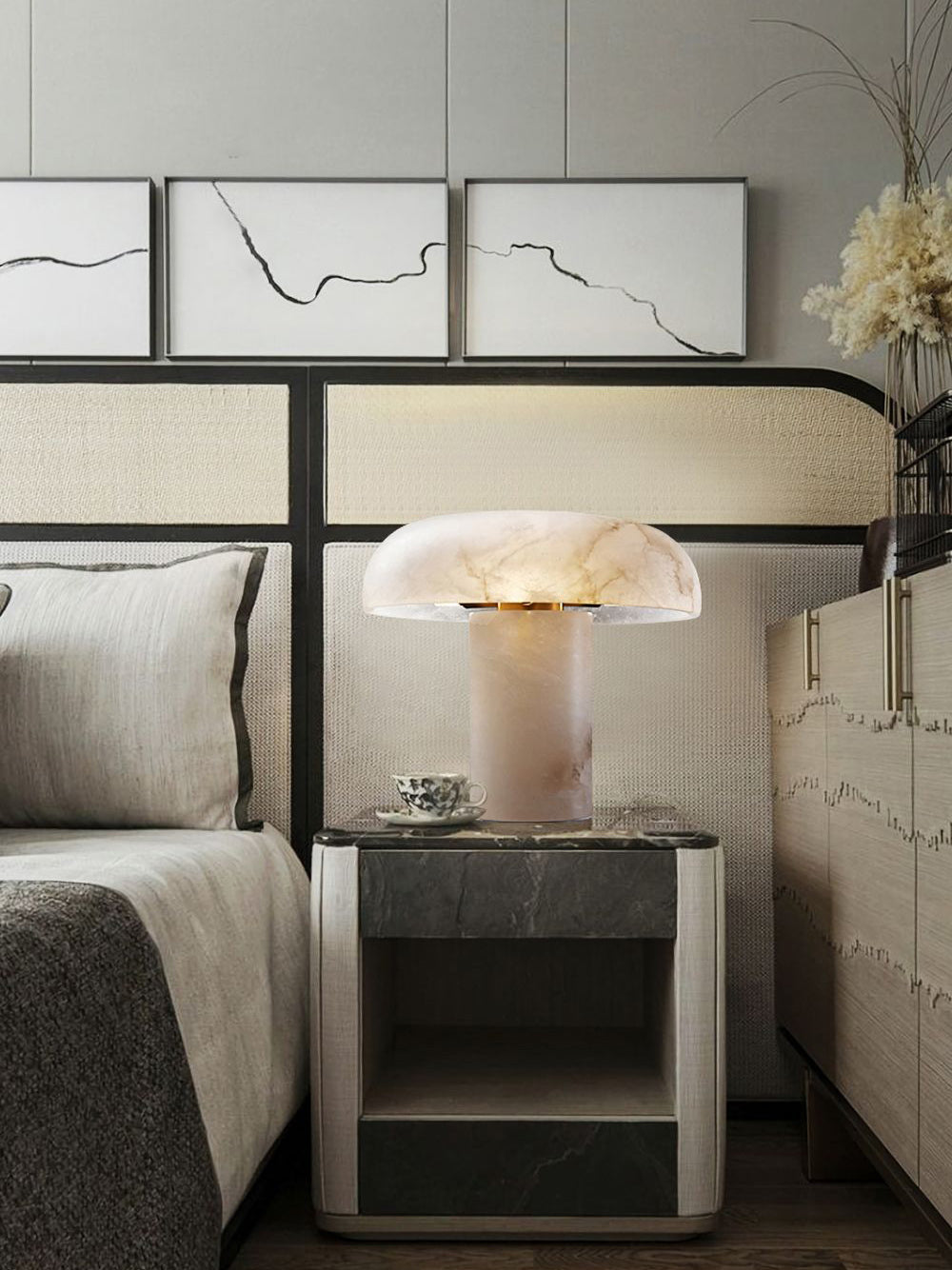 Mushroom Alabaster Table Lamp - JutuLight